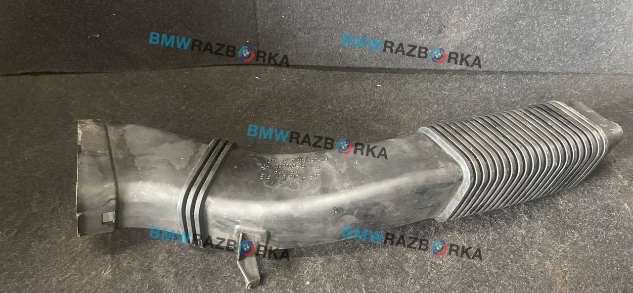 патрубок воздушного фильтра BMW 5 серия F07/F10/F11 F10 2011, 2.0 л., дизель, АКПП, седан, правый руль, 7811597