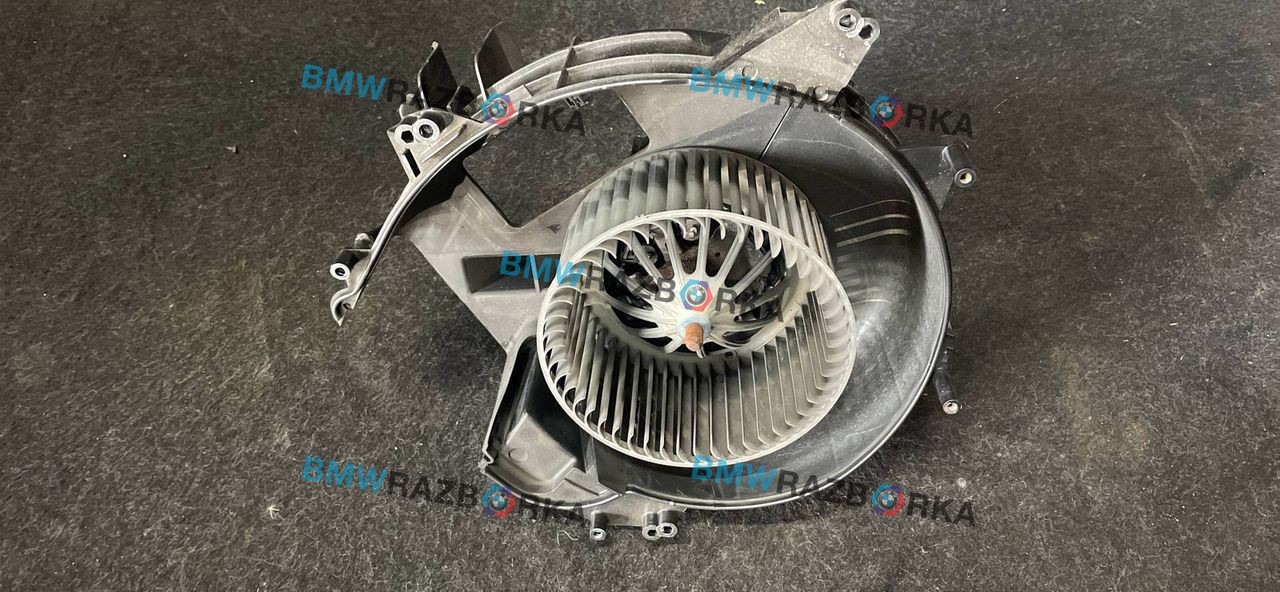 моторчик печки BMW 5 серия F07/F10/F11 F10 2011, 2.0 л., дизель, АКПП, седан, правый руль
