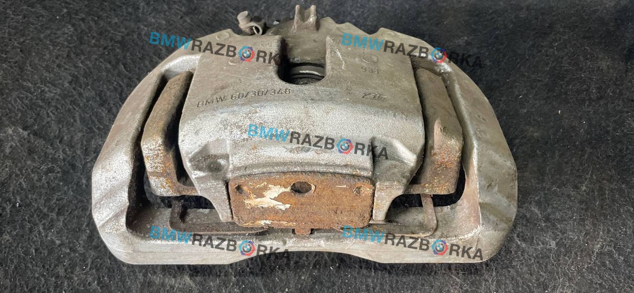 суппорт передний левый BMW 5 серия F07/F10/F11 2012, 3.0 л., D, N57 D30 A, дизель, АКПП, 475, седан, задний привод, правый руль