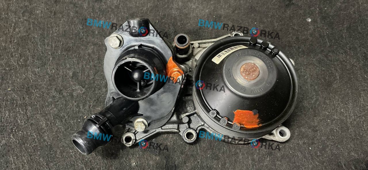 помпа BMW 5 серия F07/F10/F11 [рестайлинг] 2013, 2.0 л., D, N47 D20 D, дизель, МКПП, седан, задний привод, правый руль, 7810833