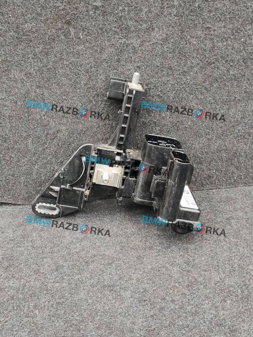 распределитель тока BMW 2 серия F22/F23 F22 2015, 1.5 л., B38 B15 A, бензин, МКПП, купе, 9296151