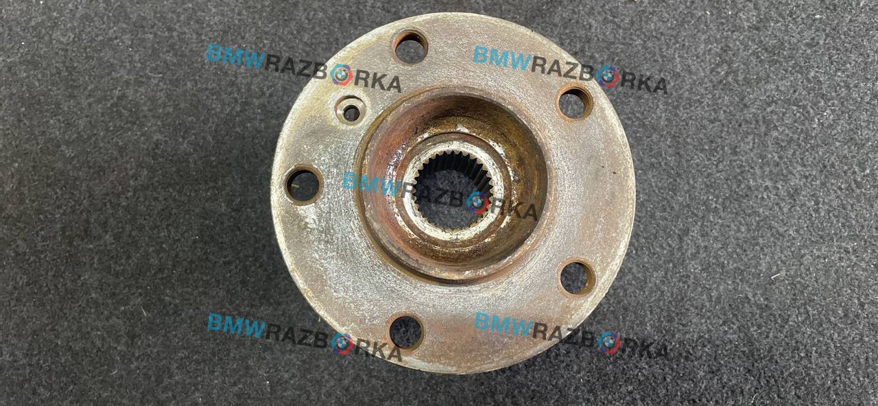 ступица задняя BMW 5 серия F07/F10/F11 F10 2011, 3.0 л., N52 B30, бензин, АКПП, седан