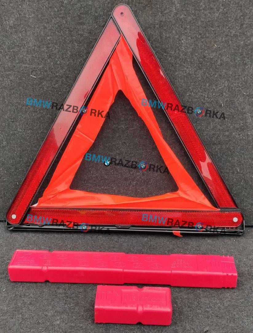 знак аварийной остановки BMW 5 серия F07/F10/F11 F10 2011, 2.0 л., дизель, АКПП, седан, правый руль, 6770487