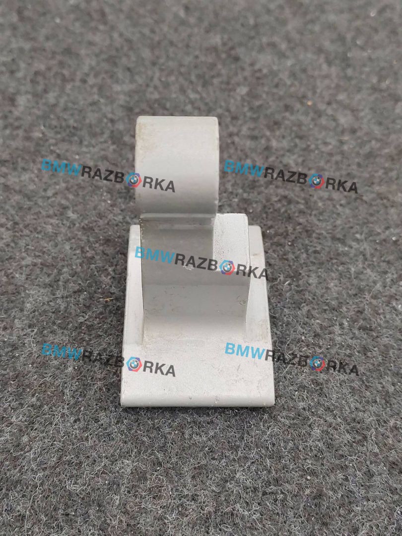 петля двери BMW 3 серия F30/F31/F34 F30 2012, 3.5 л., i, бензин, АКПП, седан, задний привод, 7246062
