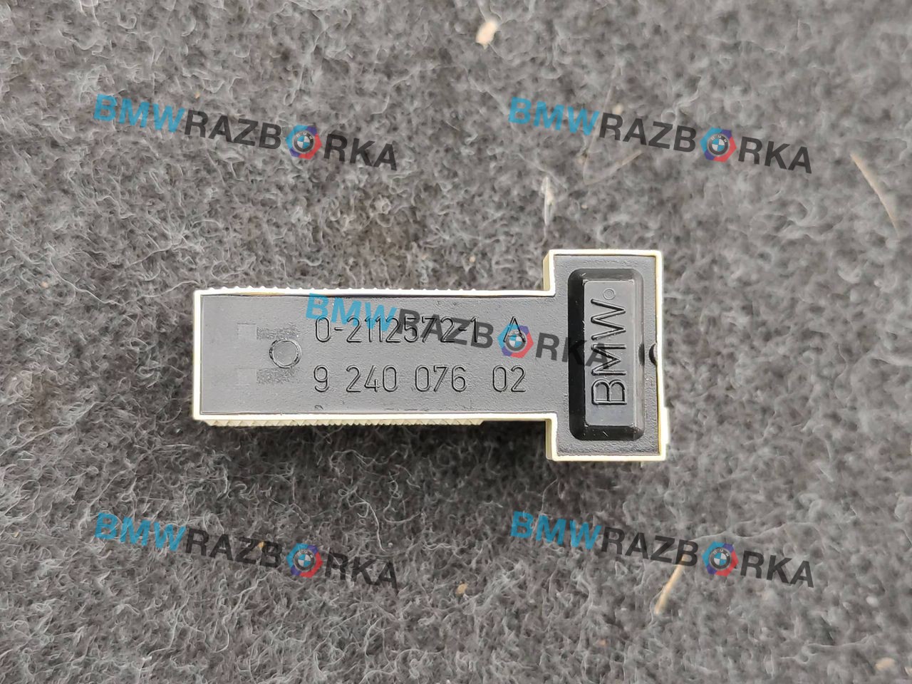 выключатель концевой (концевик) BMW 3 серия F30/F31/F34 F30 2012, 3.5 л., i, бензин, АКПП, седан, задний привод, 9240076