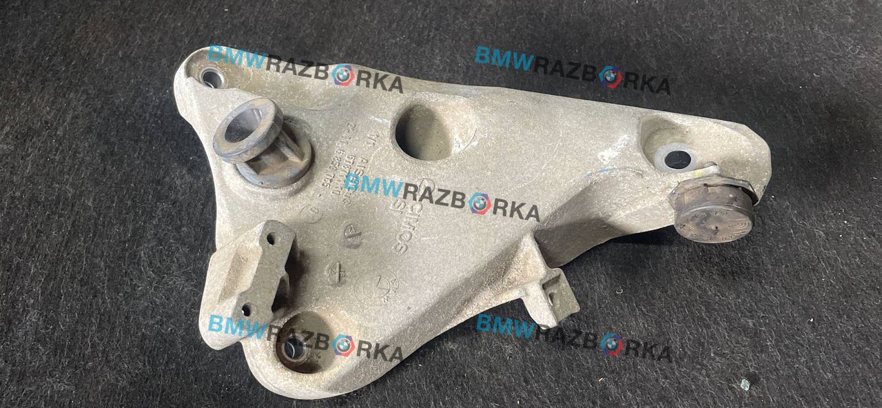 кронштейн двигателя BMW X6 F16 2016, 4.0 л., D, дизель, АКПП, внедорожник 5 дв., полный привод, правый руль, 6859785