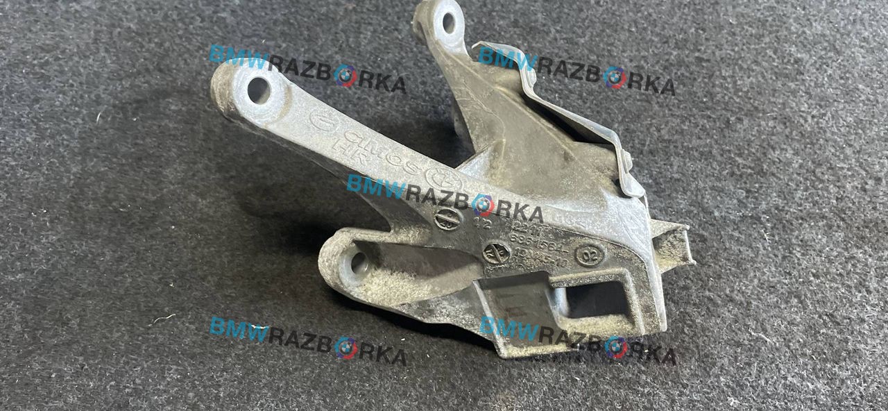кронштейн двигателя BMW 5 серия G30/G31 2017, 2.0 л., B46 B20 B, бензин, АКПП, седан, 6861564