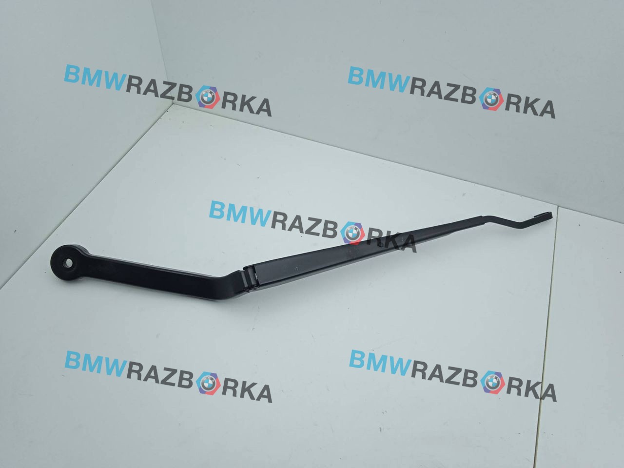 щеткодержатель (поводок стеклоочистителя, дворник) BMW X6 F16 2018, 4.0 л., дизель, АКПП, внедорожник 5 дв., полный привод, 7304069