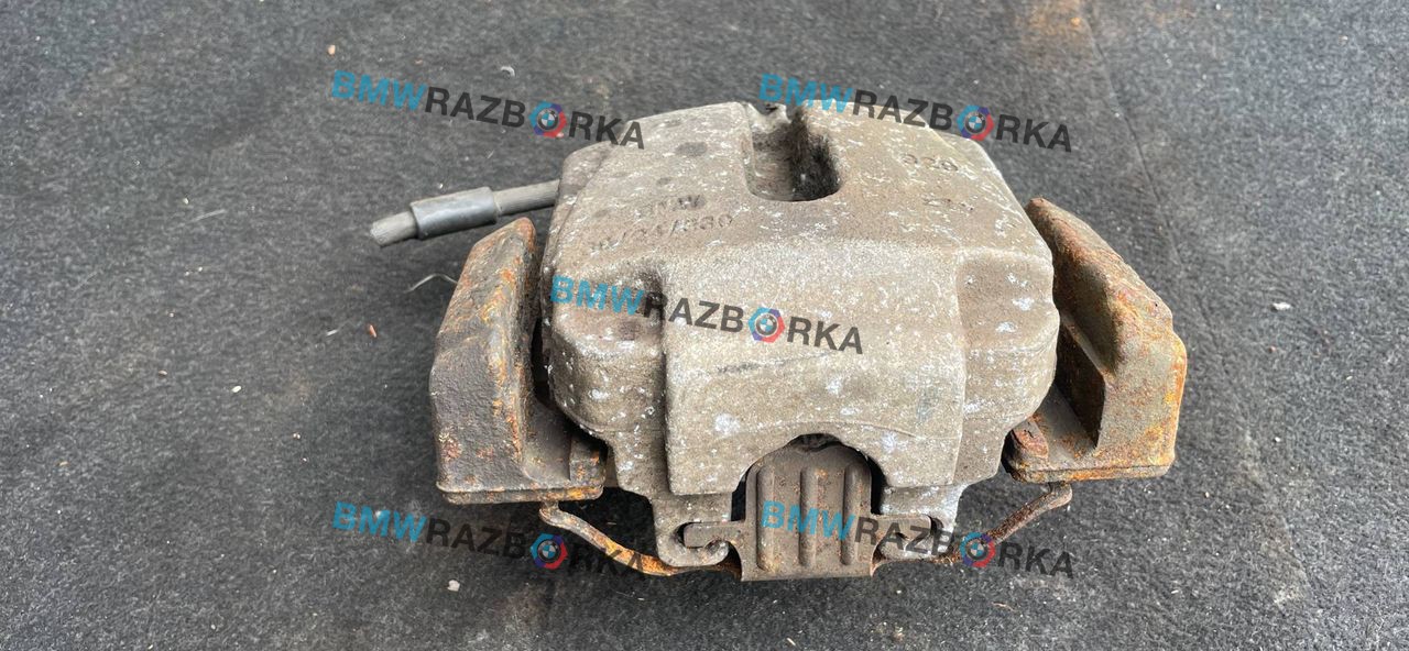 суппорт передний левый BMW 5 серия F07/F10/F11 F10 2012, 2.0 л., дизель, АКПП, седан