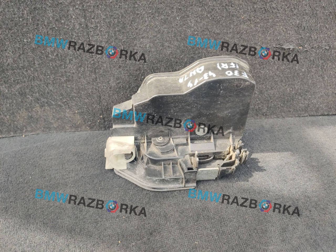 замок двери передней правой BMW 3 серия F30/F31/F34 F30 2012, 3.5 л., i, бензин, АКПП, седан, задний привод, 7202150