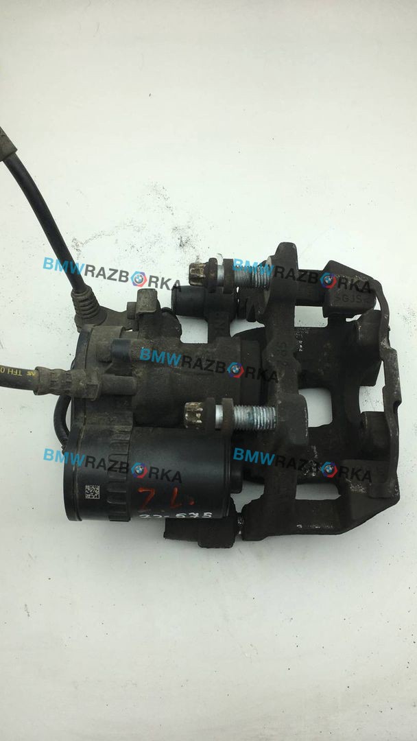 суппорт BMW X1 F48 2018, 2.5 л., дизель, АКПП, внедорожник 5 дв., правый руль, 6883027