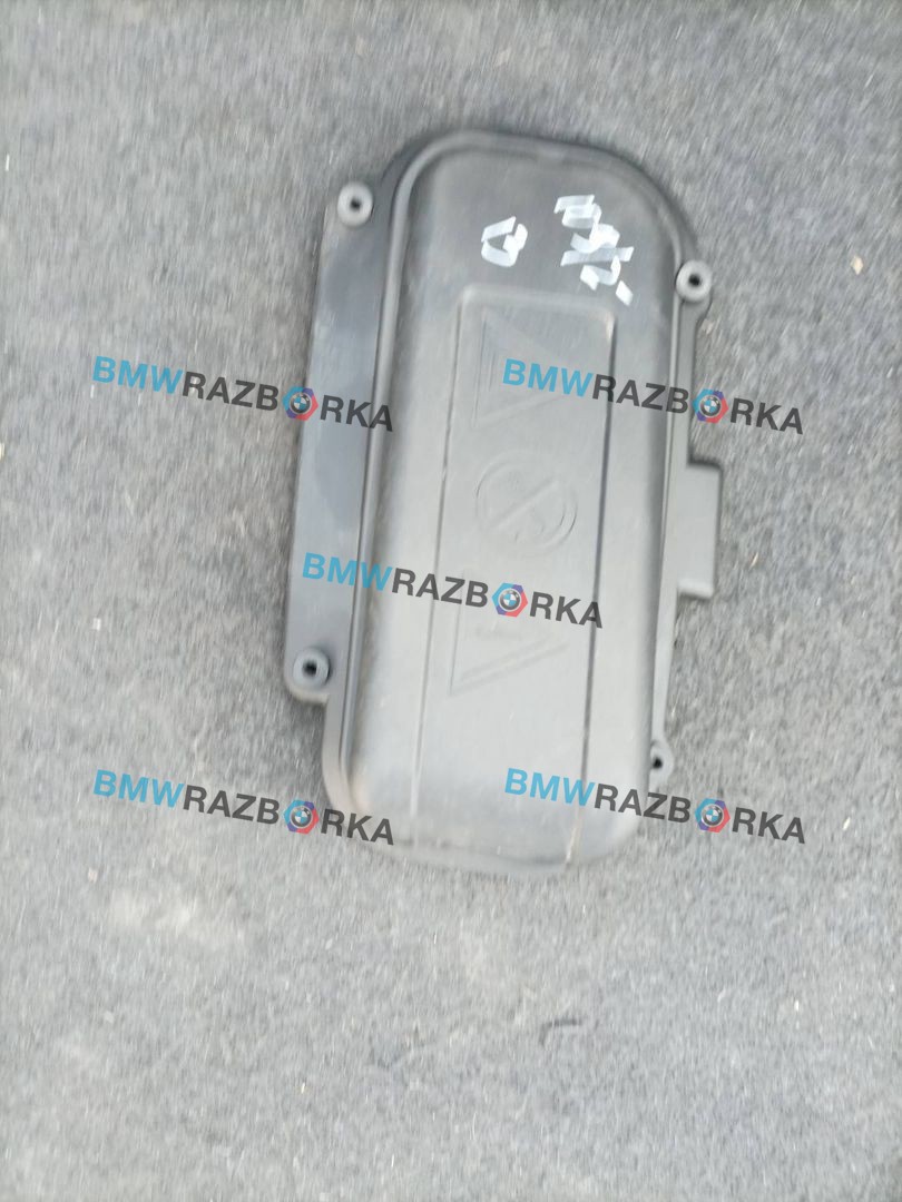 крышка блока предохранителей BMW 5 серия F07/F10/F11 F10 2012, 2.0 л., дизель, АКПП, седан, 12907555189