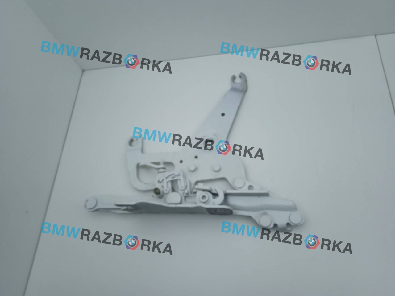петля капота левая BMW X6 F16 2018, 4.0 л., дизель, АКПП, внедорожник 5 дв., полный привод, 7294529