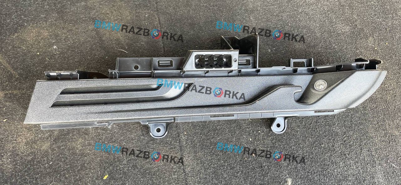 направляющая шторки багажника (салазки) BMW X3 G01 2021, 2.0 л., B48 B20 A, бензин, АКПП, внедорожник 5 дв., 51477396603