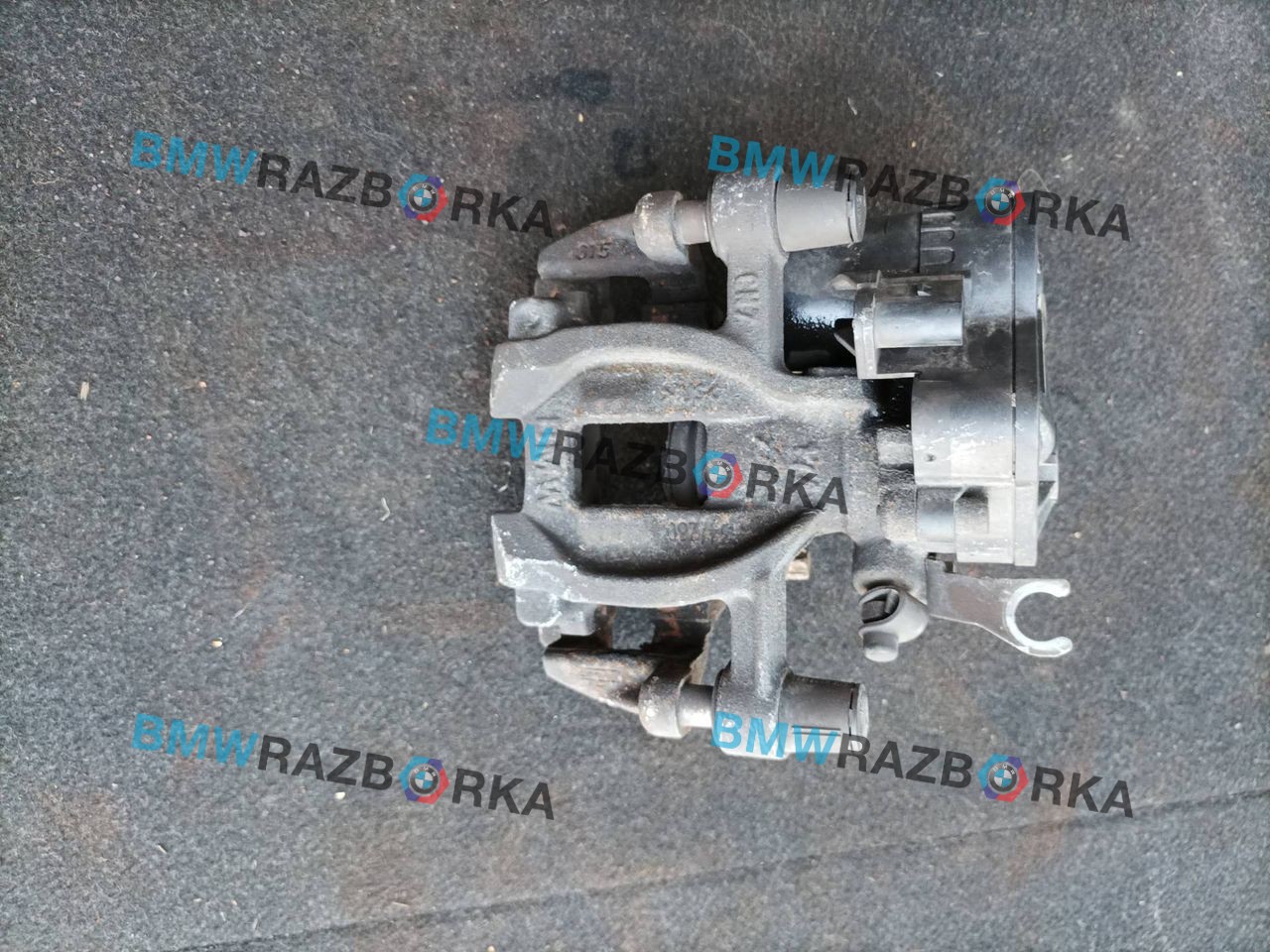 суппорт BMW X2 F39 2019, 2.0 л., B47 C20 B, дизель, МКПП, белый, внедорожник 5 дв., полный привод, правый руль