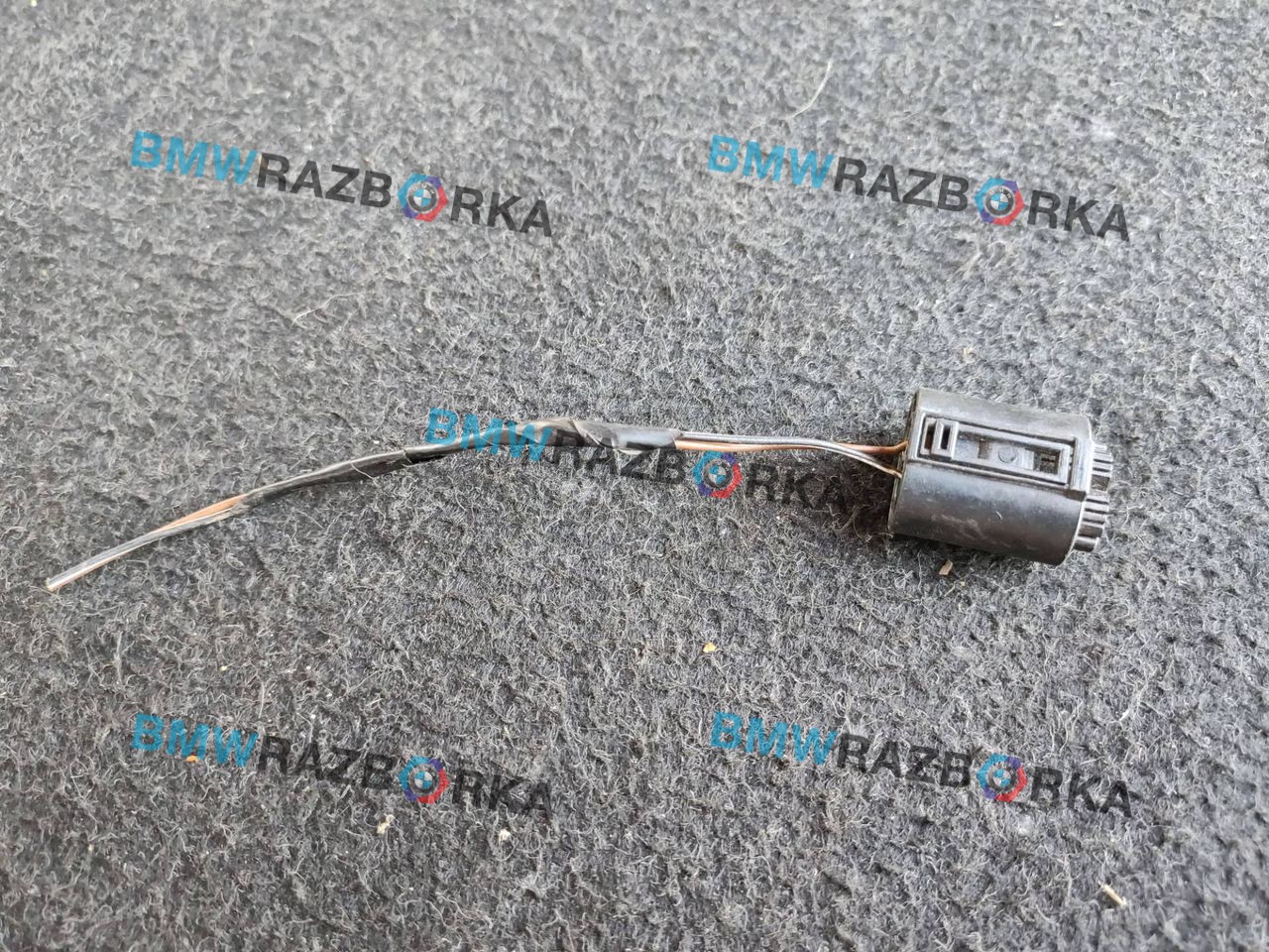 разъем (фишка) проводки BMW X1 F48 2018, 2.5 л., дизель, АКПП, внедорожник 5 дв., правый руль, 8373328