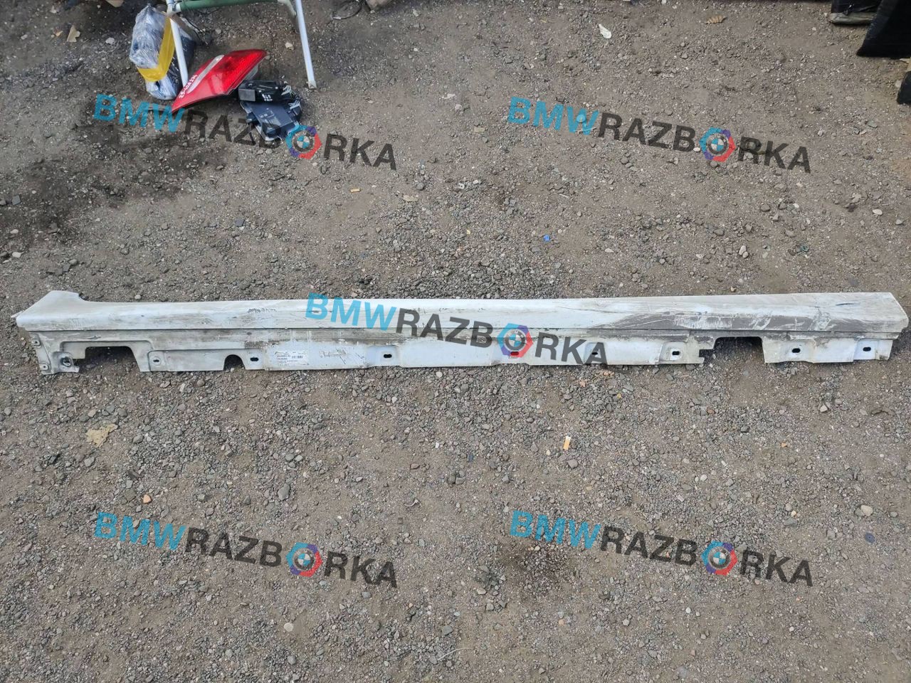 накладка на порог BMW 5 серия F10/F11 [рестайлинг] F10 2013, 2.0 л., D, N47 D20 C, дизель, МКПП, белый, седан, задний привод, правый руль, 8049004