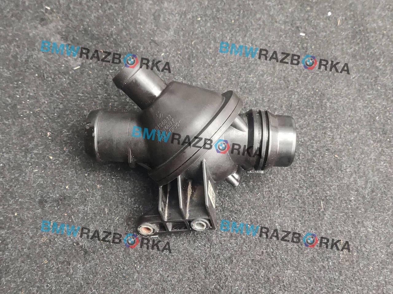 термостат BMW 3 серия F30/F31/F34 F30 2012, 2.0 л., N20 B20 A, бензин, АКПП, черный, седан, задний привод, правый руль, 7633476