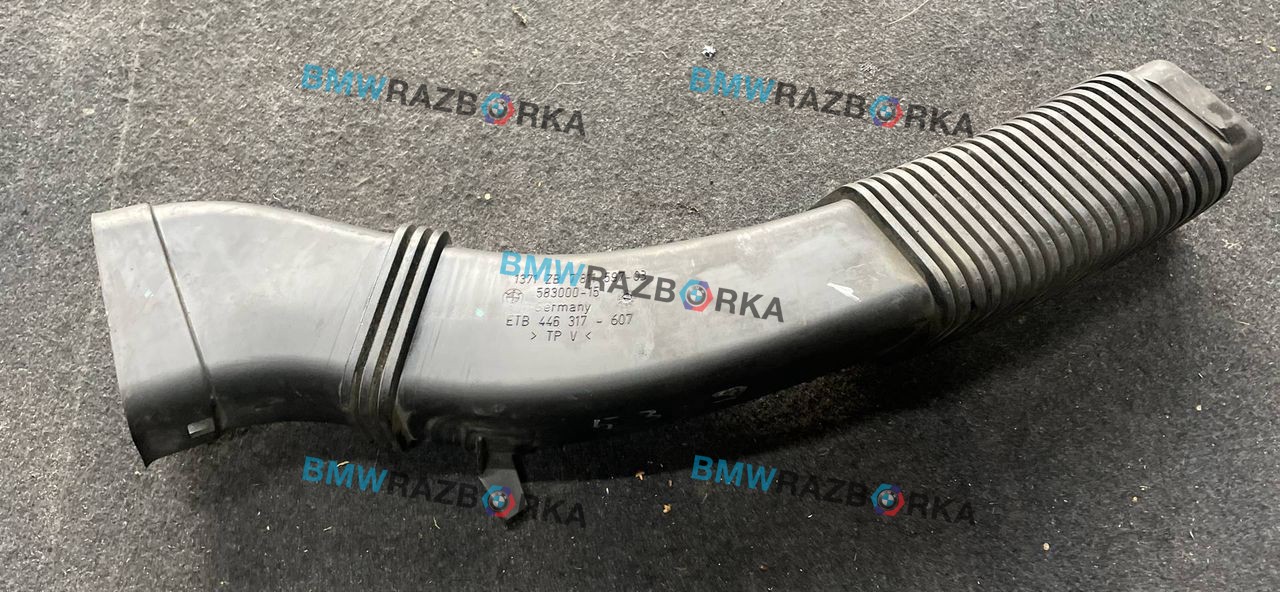 патрубок воздушного фильтра BMW 5 серия F07/F10/F11 F10 2011, 3.0 л., N57 D30 A, дизель, МКПП, седан, задний привод, 7811597