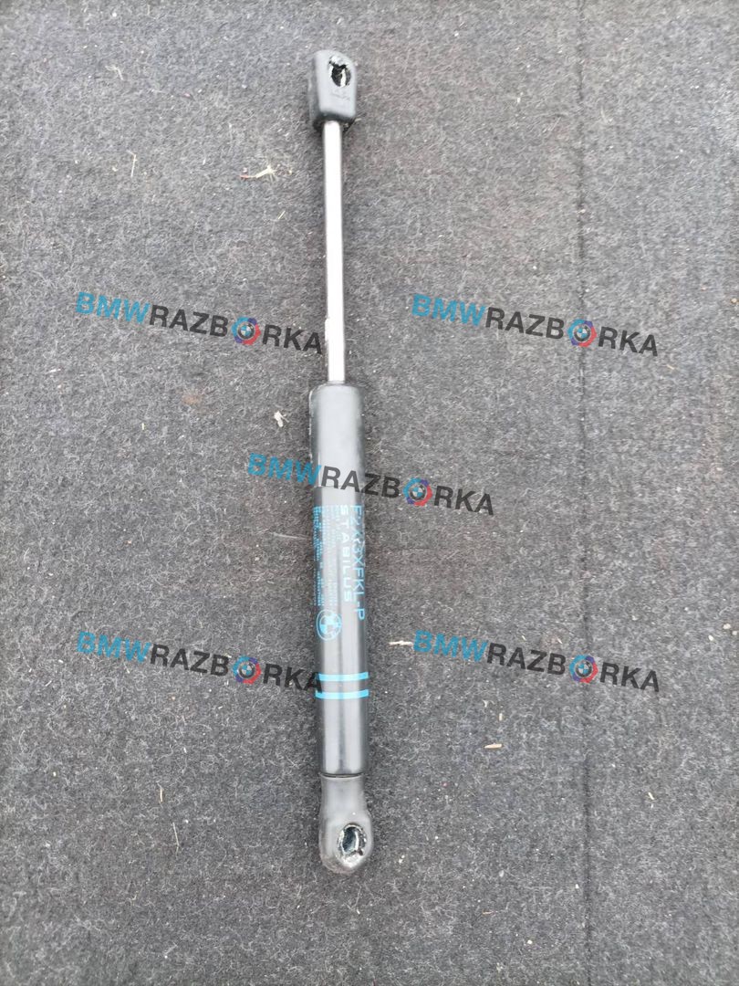 амортизатор капота BMW 3 серия F30/F31 [рестайлинг] F30 2016, 1.5 л., i, B38 B15 A, бензин, МКПП, а300, седан, задний привод, правый руль, 7239233
