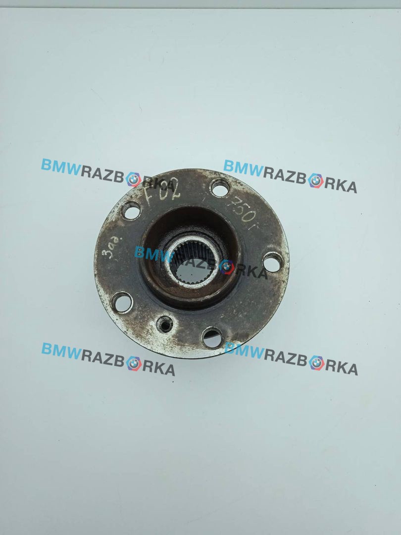 ступица задняя левая BMW 7 серия F01/F02 2012, 4.4 л., бензин, АКПП, седан, задний привод, 6775021