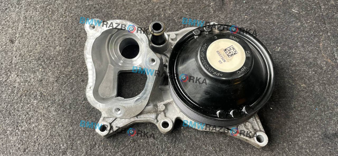 помпа BMW X6 F16 2018, 4.0 л., дизель, АКПП, внедорожник 5 дв., полный привод, 8507326