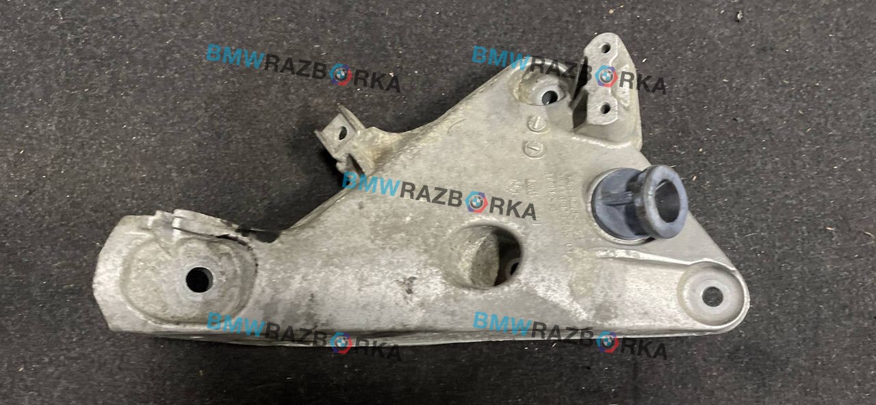кронштейн двигателя BMW X6 F16 2018, 4.0 л., дизель, АКПП, внедорожник 5 дв., полный привод, 6876283