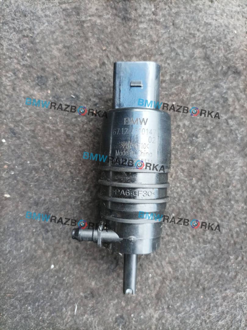 насос (моторчик) омывателя стекла BMW 1 серия F20/F21 [2-й рестайлинг] F20 2019, 3.0 л., i, B58 B30 A, бензин, АКПП, купе, задний привод, правый руль, 7310147