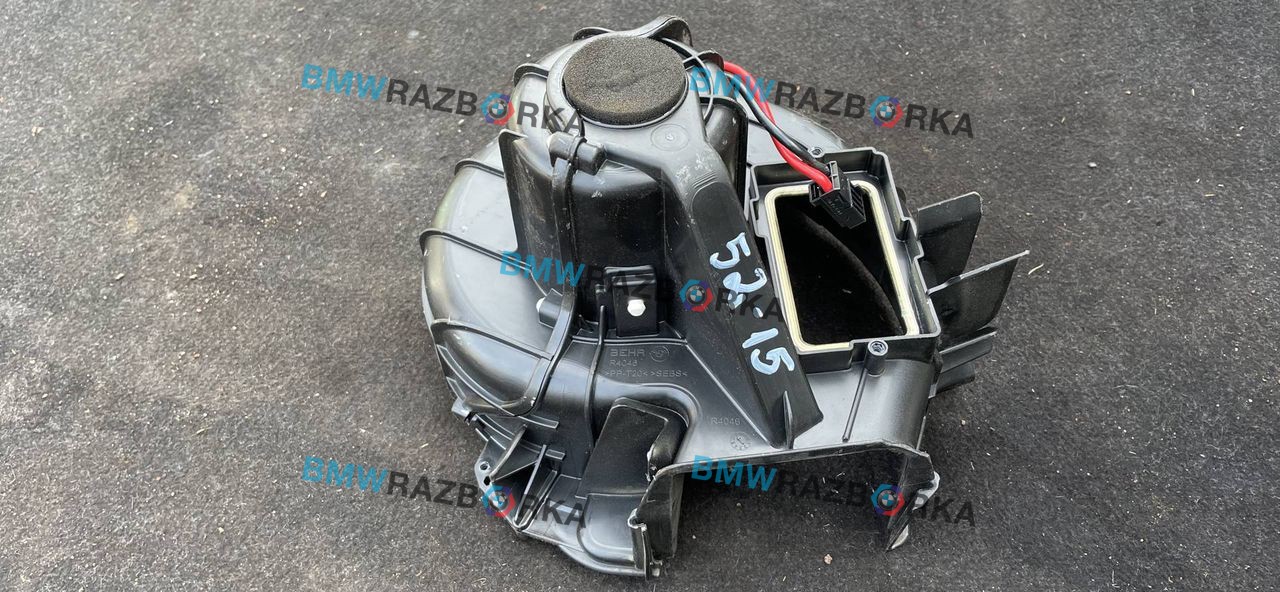 моторчик печки BMW 5 серия F10/F11 [рестайлинг] F10 2014, 2.0 л., N47 D20 C, дизель, МКПП, седан, задний привод