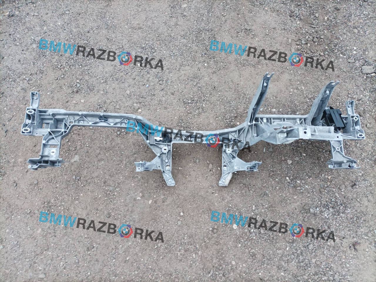 усилитель торпедо BMW 5 серия G30/G31 G31 2017, 3.0 л., B57 D30 A, дизель, АКПП, универсал, полный привод