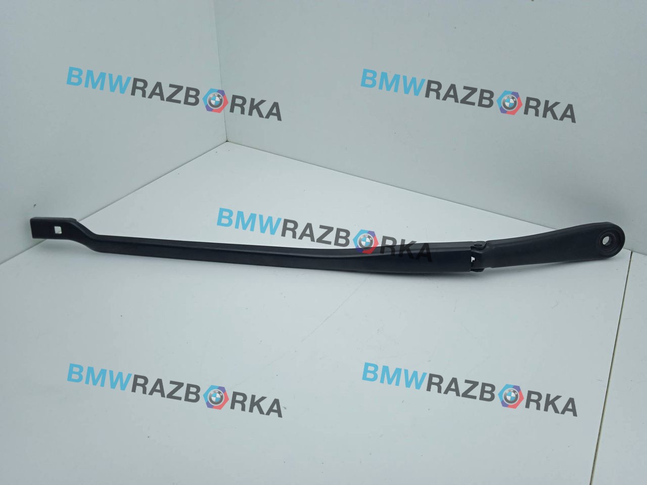 щеткодержатель (поводок стеклоочистителя, дворник) BMW 5 серия G30/G31 G31 2017, 3.0 л., B57 D30 A, дизель, АКПП, универсал, полный привод, 7474830
