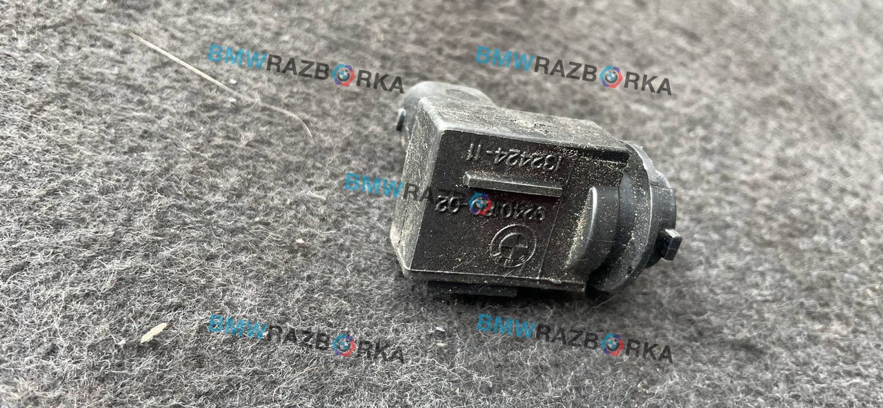 датчик AUC BMW 1 серия F20/F21 [2-й рестайлинг] F20 2019, 3.0 л., i, B58 B30 A, бензин, АКПП, купе, задний привод, правый руль, 9240180