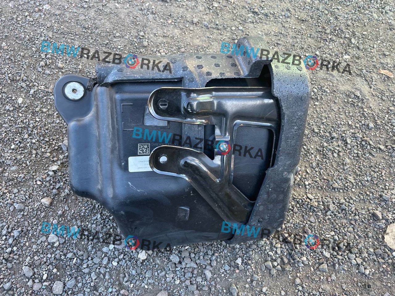 бак AdBlue (мочевины) BMW X5 F15 2016, 3.0 л., N57 D30 A, дизель, АКПП, a52, внедорожник 5 дв., полный привод, правый руль, 7295653