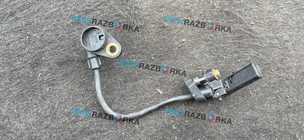 датчик коленвала BMW 5 серия F07/F10/F11 2012, 3.0 л., бензин, АКПП, седан, 7582842