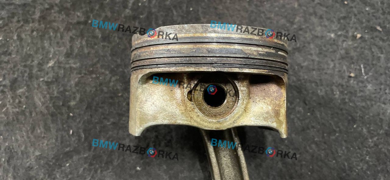 поршень BMW 5 серия F07/F10/F11 2010, 4.4 л., бензин, АКПП, хетчбэк 5 дв.