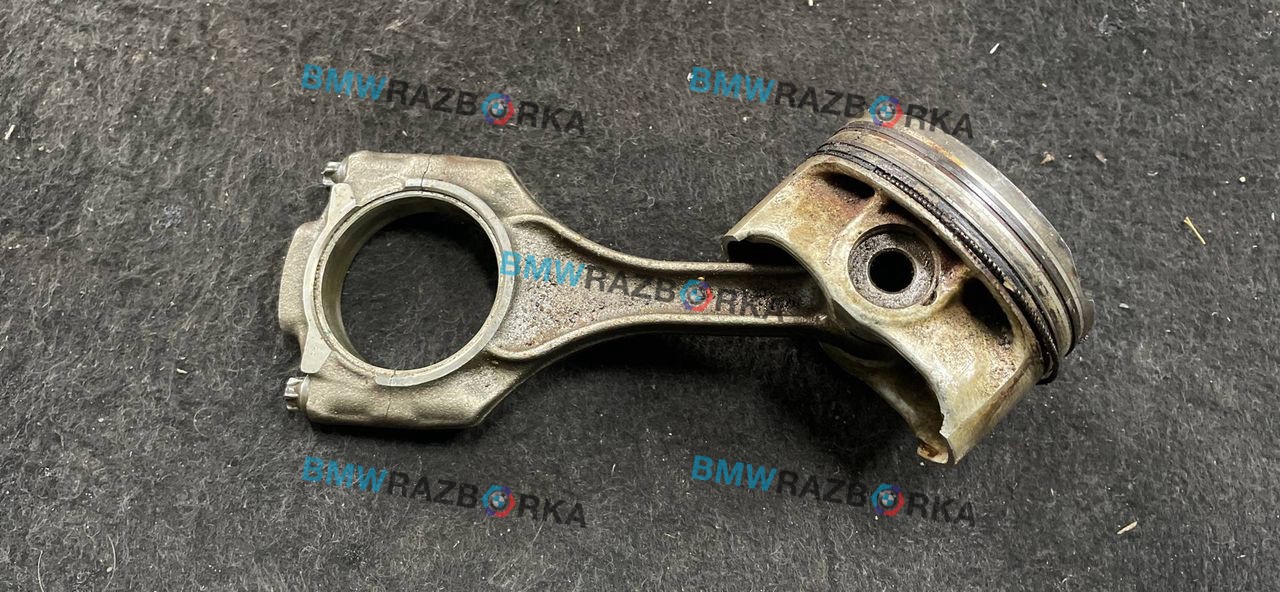 поршень BMW 5 серия F07/F10/F11 2010, 4.4 л., бензин, АКПП, хетчбэк 5 дв.