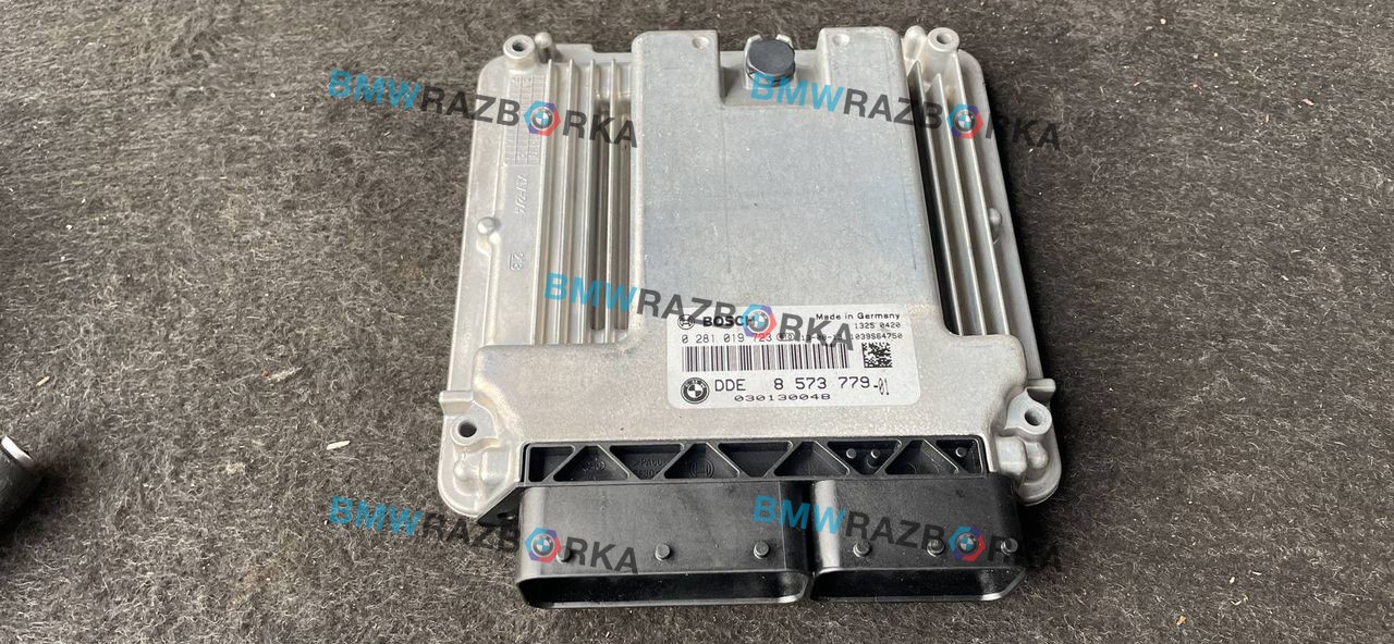 блок управления двигателем BMW 7 серия F01/F02 [рестайлинг] F02 2014, 3.0 л., N57 D30 A, дизель, АКПП, серый, седан, задний привод, правый руль, 8573779