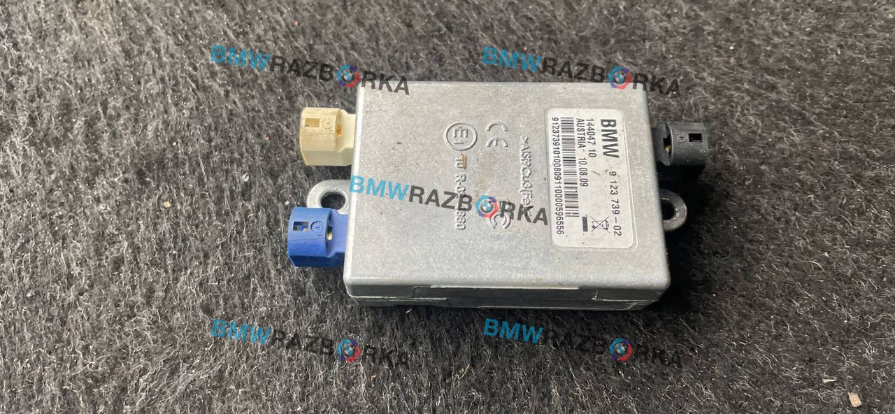 разъем AUX / USB BMW 7 серия F01/F02 F01 2009, 4.0 л., дизель, АКПП, imperial-blau brillant metallic, седан, задний привод, правый руль, 9123739