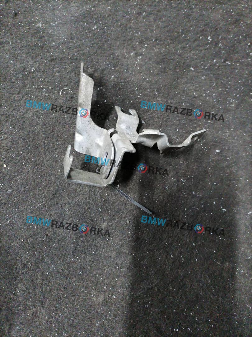 держатель тормозного шланга BMW X3 G01 2021, 2.0 л., B47 D20 B, дизель, АКПП, 475 black-sapphire metallic, внедорожник 5 дв., полный привод, правый руль, 6872059, 6880721