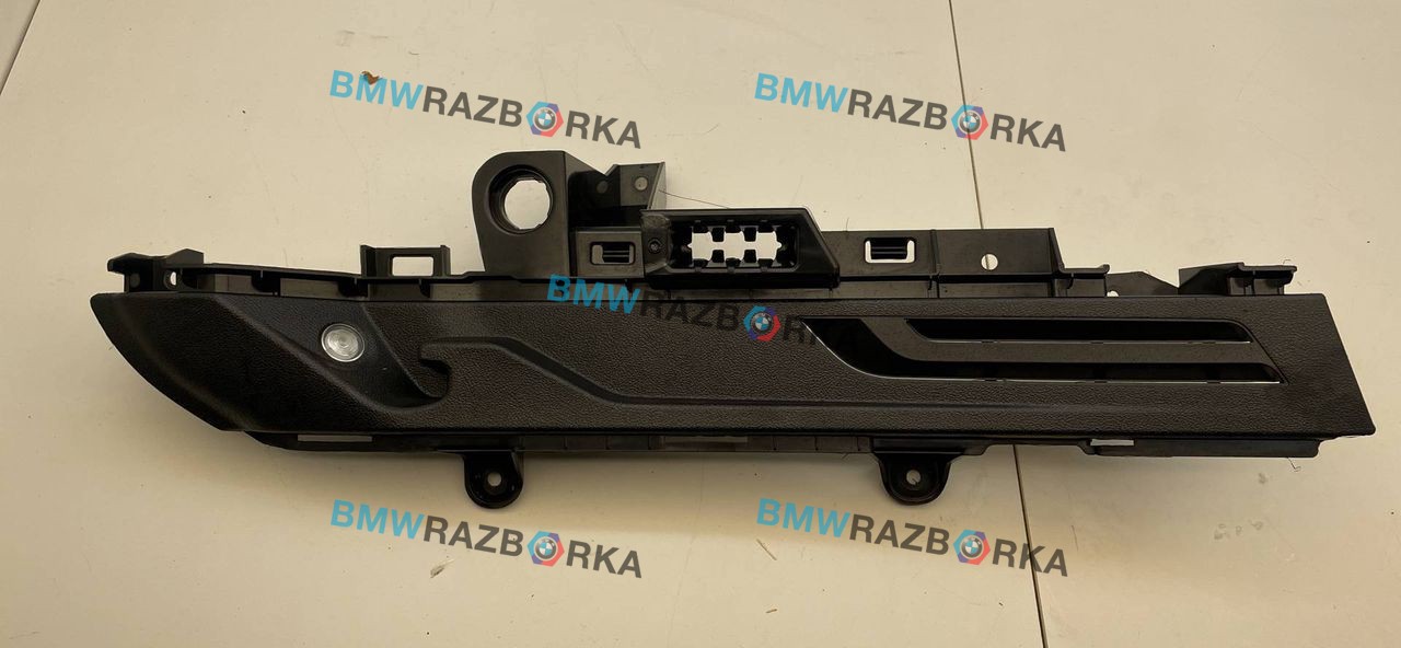 направляющая шторки багажника (салазки) BMW X3 G01 2021, 2.0 л., B47 D20 B, дизель, АКПП, 475 black-sapphire metallic, внедорожник 5 дв., полный привод, правый руль, 7396604