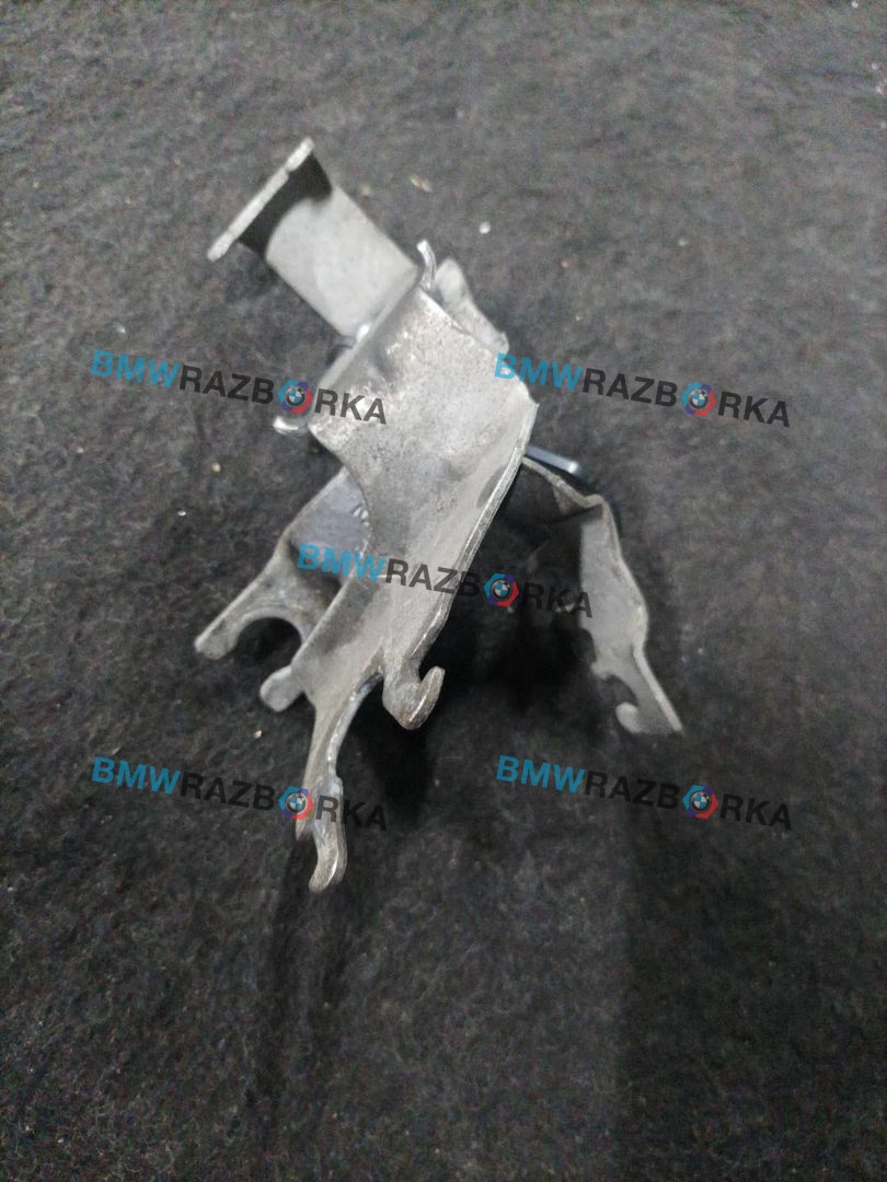 кронштейн (крепление) BMW X3 G01 2019, 2.0 л., B48 B20 B, бензин, АКПП, внедорожник 5 дв., полный привод, правый руль, 6872060, 6880722
