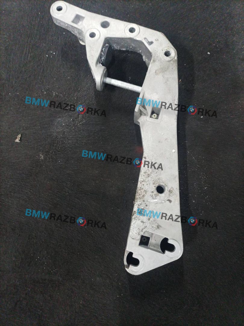 кронштейн КПП BMW X3 G01 2019, 2.0 л., B48 B20 B, бензин, АКПП, внедорожник 5 дв., полный привод, правый руль, 8486998