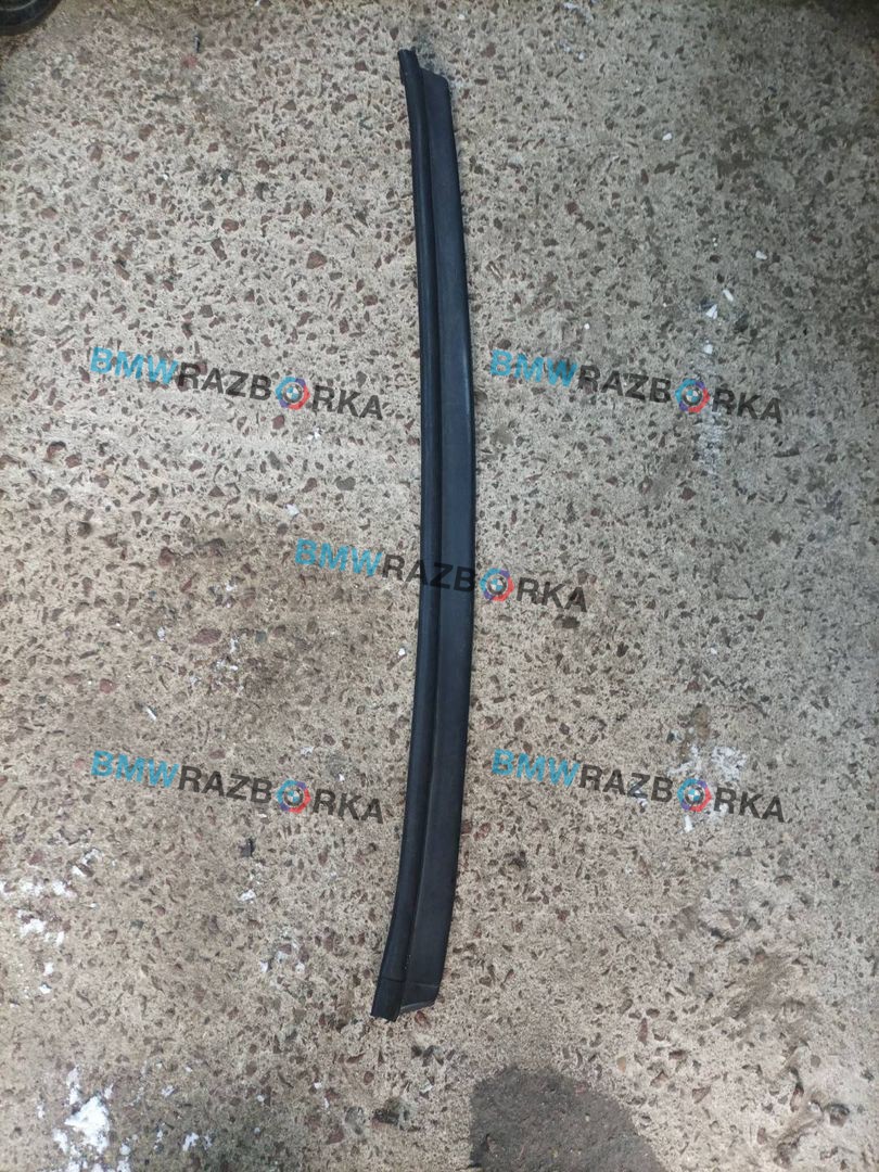 уплотнитель подкапотного пространства BMW 7 серия F01/F02 F01 2009, 3.0 л., N57 D30 A, дизель, АКПП, седан, задний привод, правый руль