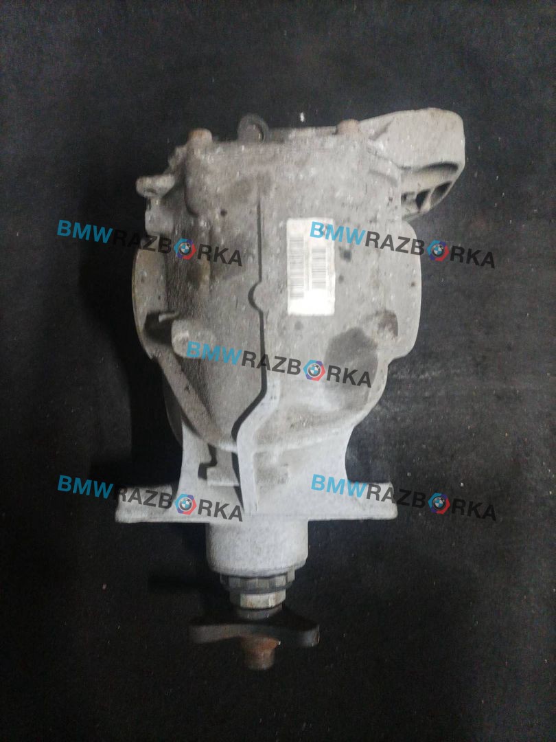 редуктор заднего моста BMW 7 серия F01/F02 F01 2009, 3.0 л., дизель, правый руль, 7577099