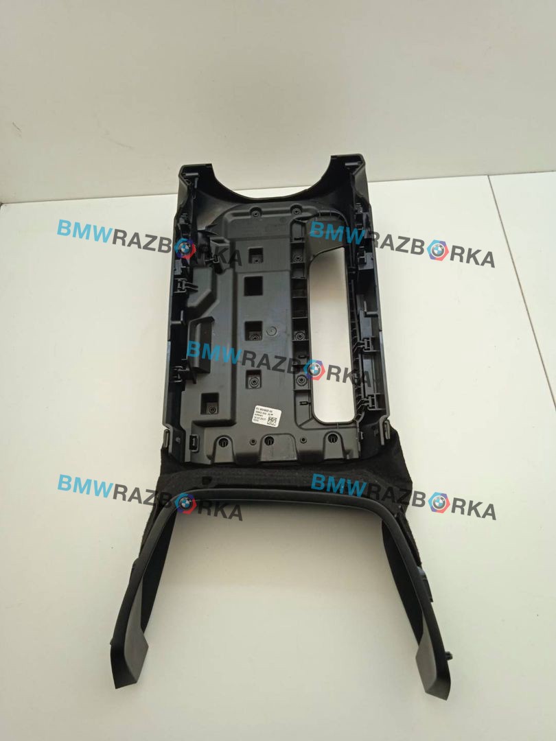 кожух рулевой колонки BMW 5 серия G30/G31 G30 2017, 2.0 л., i, гибрид, АКПП, 475 black-sapphire metallic, седан, задний привод, правый руль, 9329532
