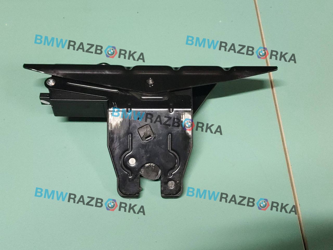 замок багажника BMW X6 E71/E72 E71 2011, 4.4 л., N63 B44 A, бензин, АКПП, внедорожник 5 дв.