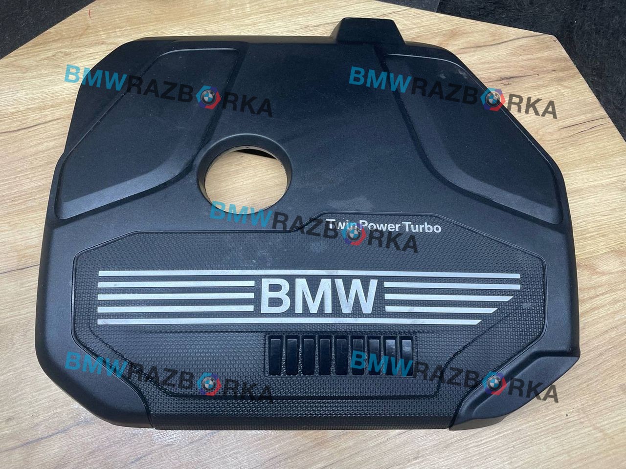 декоративная крышка двигателя BMW X1 F48 [рестайлинг] F48 2019, 1.5 л., бензин, 6МКПП, a300, внедорожник 5 дв., передний привод, правый руль