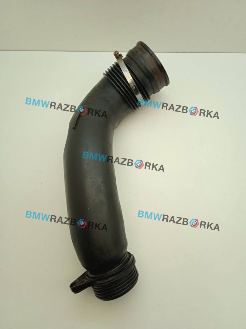 патрубок турбины BMW 3 серия F30/F31/F34 F30 2012, 3.5 л., i, бензин, АКПП, седан, задний привод, 13717602651, 70514721