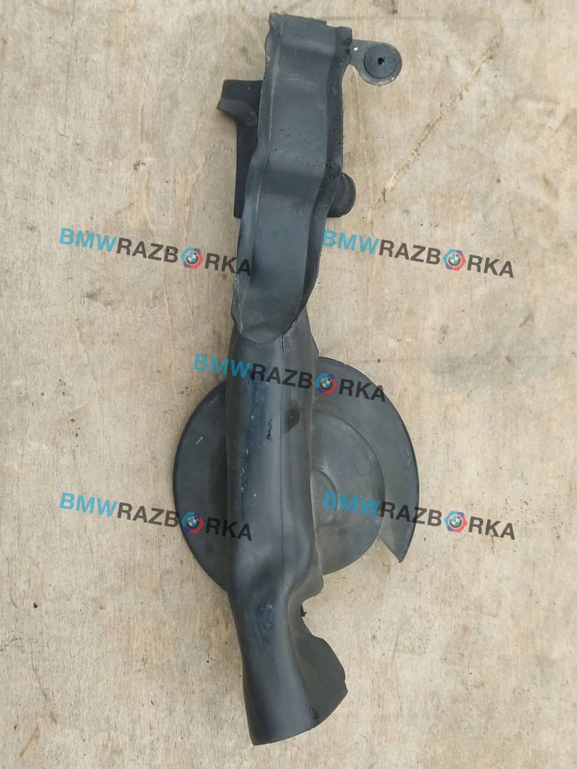 уплотнитель подкапотного пространства BMW 3 серия F30/F31/F34 [рестайлинг] F30 2015, 3.0 л., N57 D30 A, дизель, АКПП, a300, седан, полный привод, правый руль, 7255804