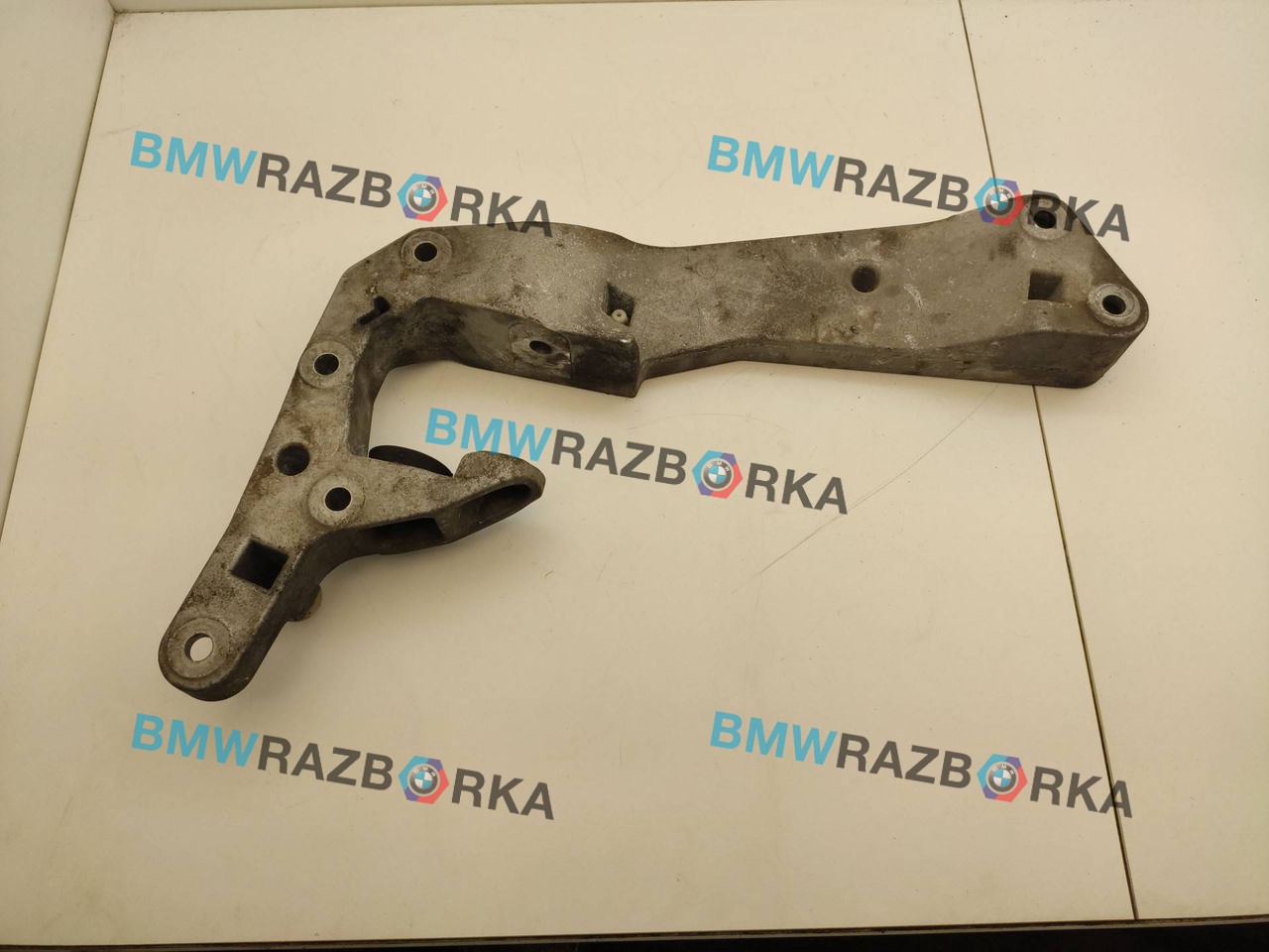 кронштейн КПП BMW X3 G01 2018, 3.0 л., i, B58 B30 A, бензин, АКПП, внедорожник 5 дв., полный привод, правый руль
